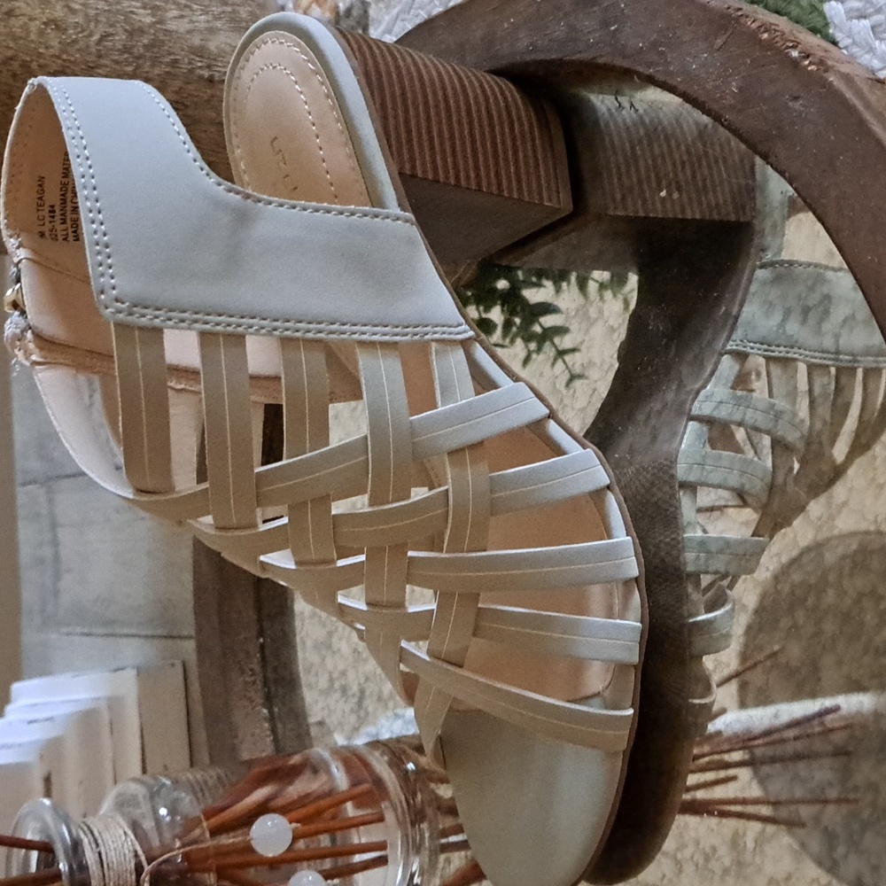 NWOT Sage green Sandals